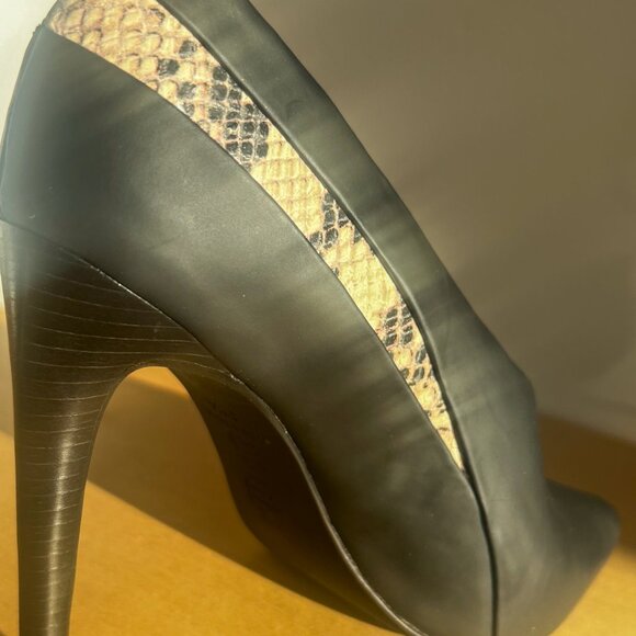 Tibi Lena Black Snakeskin leather Heels Size US 7.5 EU 37.5 - Picture 4 of 7